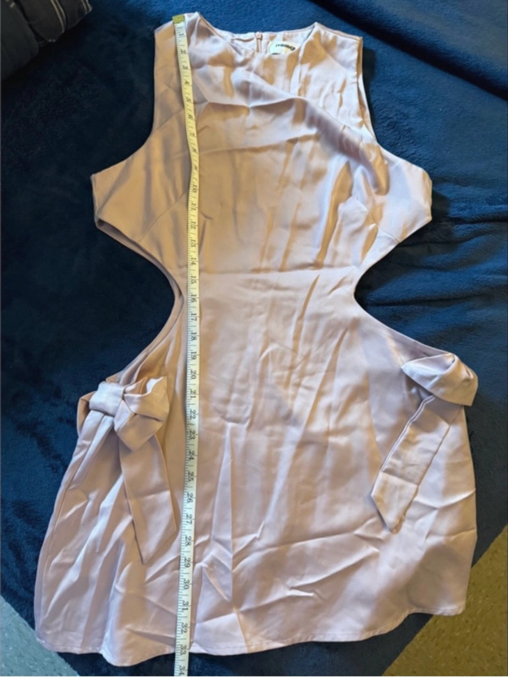 ❤️Final Price. Missguided satin cut-out waist bow detail mini dress - Picture 9 of 10